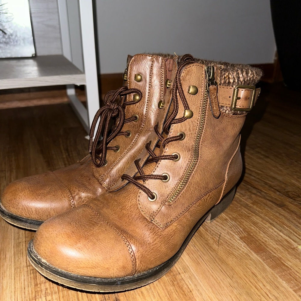 Women’s boots